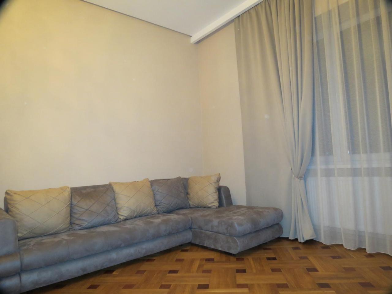 Three Rooms Apartment 第比利斯 外观 照片
