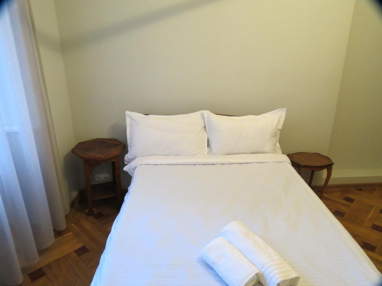 Three Rooms Apartment 第比利斯 外观 照片
