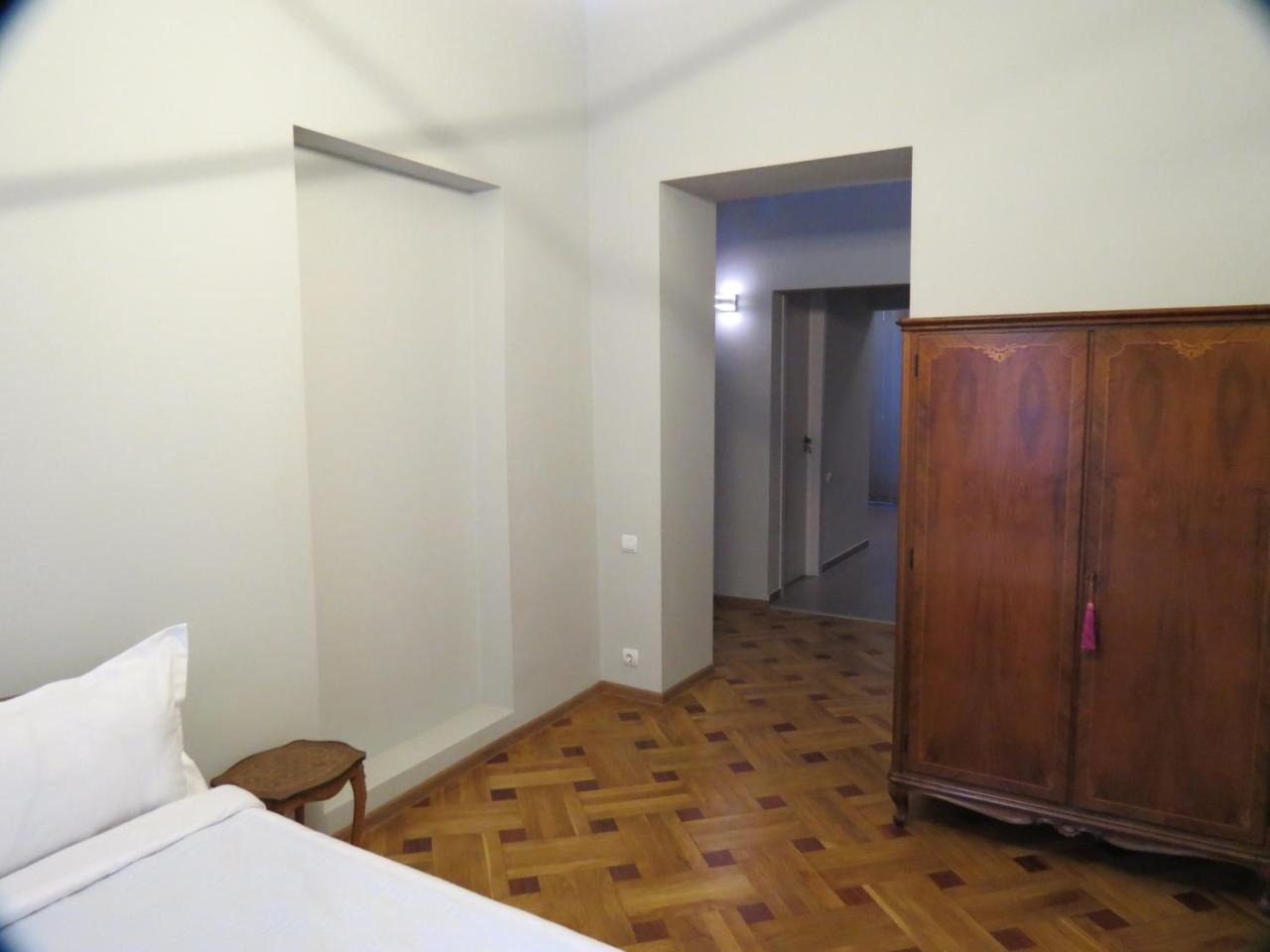 Three Rooms Apartment 第比利斯 外观 照片